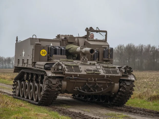 155mm howizter